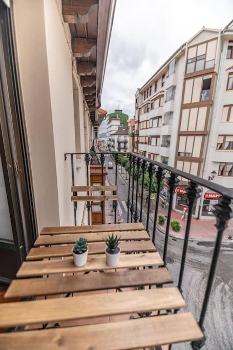 Apartamento De Diseno Junto Al Puerto De Castro Urdiales Apartment Exterior photo